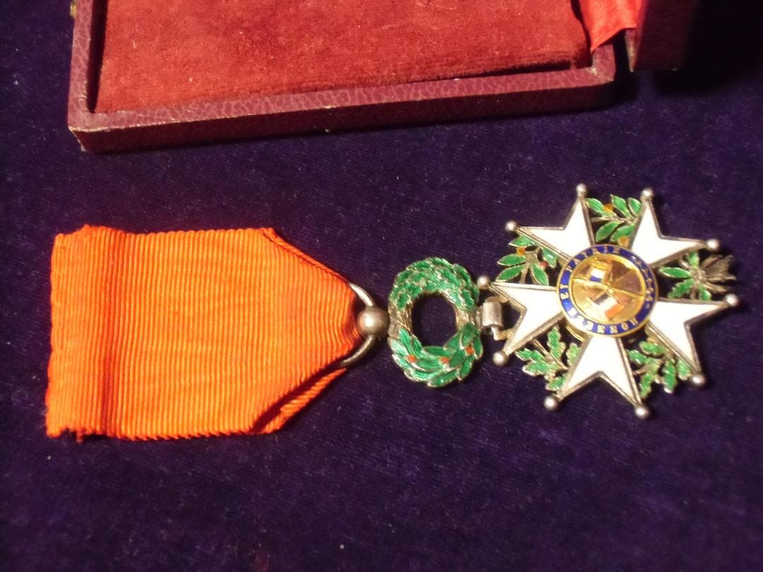 Ｆフランス軍＊ レジオンドヌール勲章＊シュバリエ/騎士級＊オーダー品（実物）