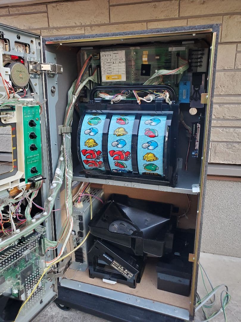 スロット実機　４号機　メーシー　イレグイ