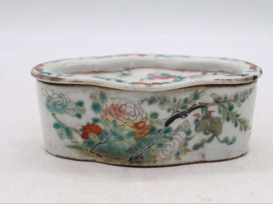 中国　清時代　粉彩花卉昆虫紋香燻　送料込み1213