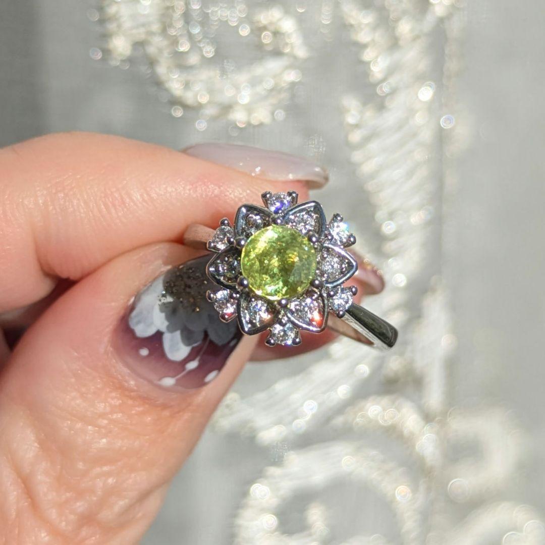 天然石スフェーン指輪リングスノーフレークフラワーデザイン シルバー10.5号