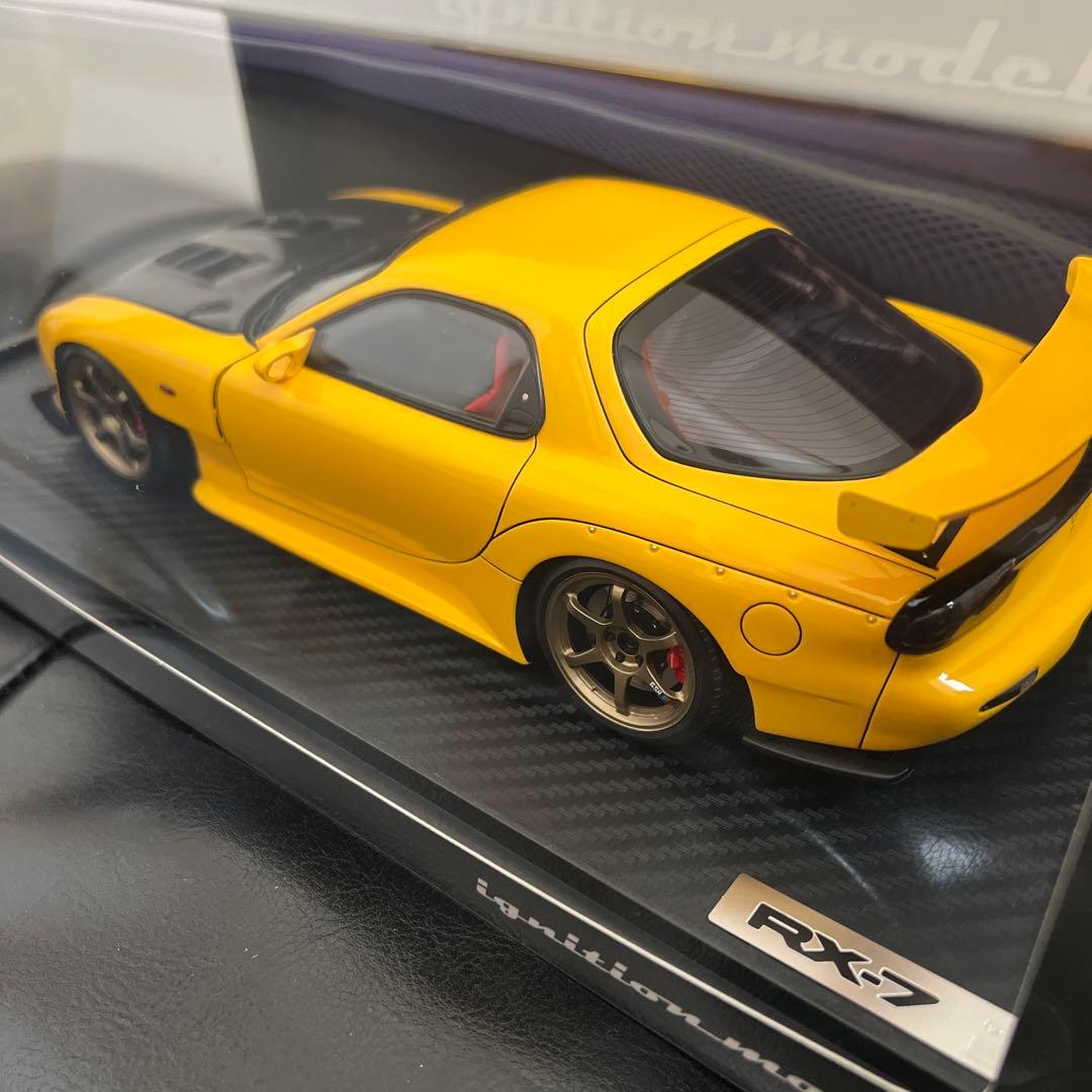イグニッションモデル1/18 MAZDA RX-7 (FD3S) イエロー