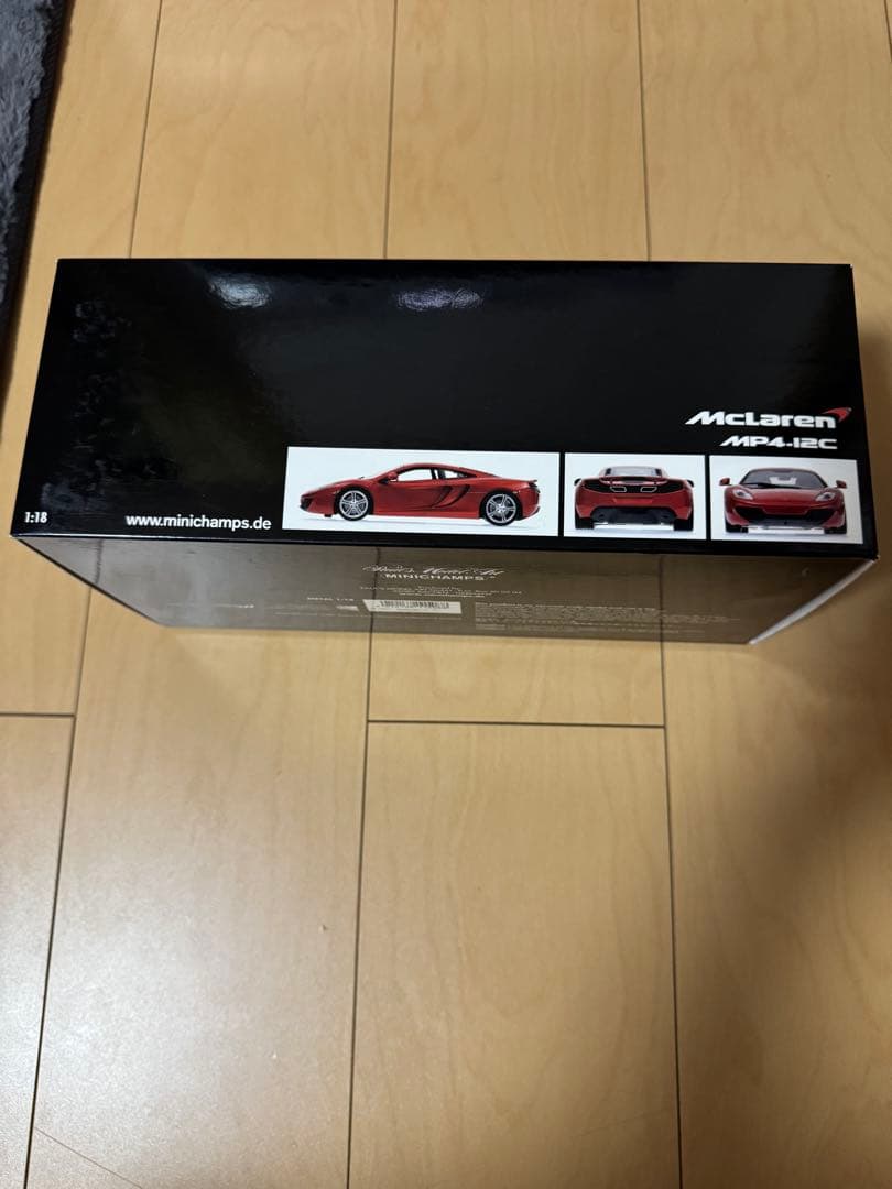 MINICHAMPS McLaren MP4-12C 1/18 限定750個