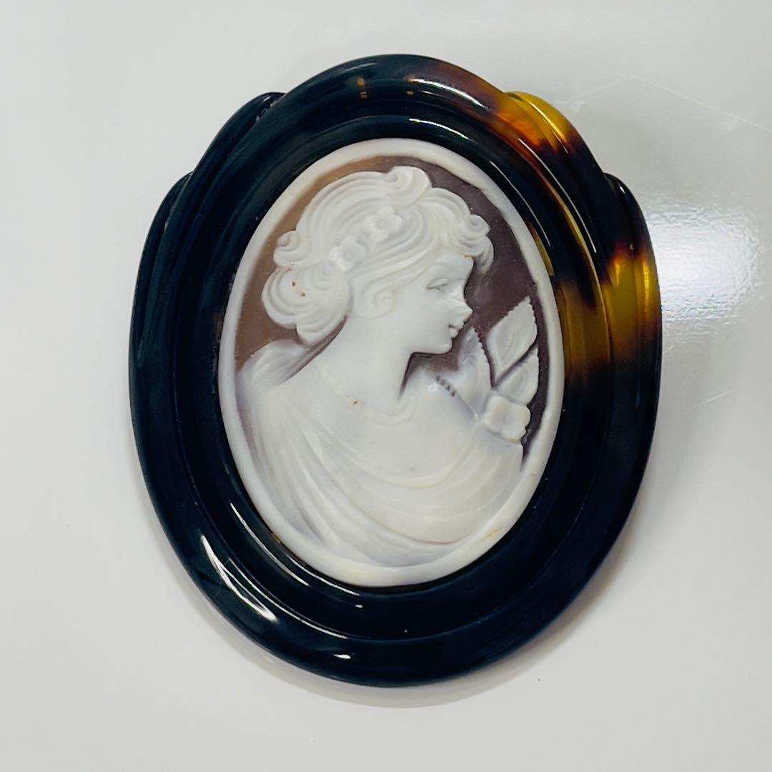 ミ*ル様 本鼈甲カメオ K18ブローチとペンダント2way（B）