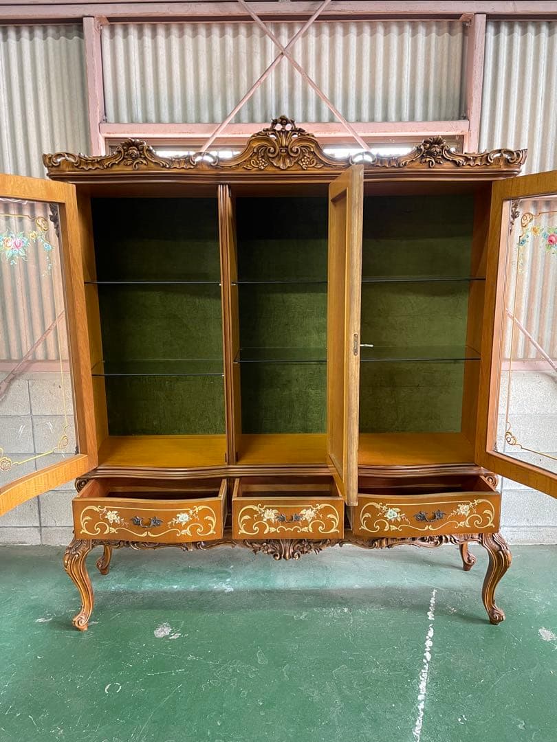 らんイタリア製　大型アンティークキャビネット