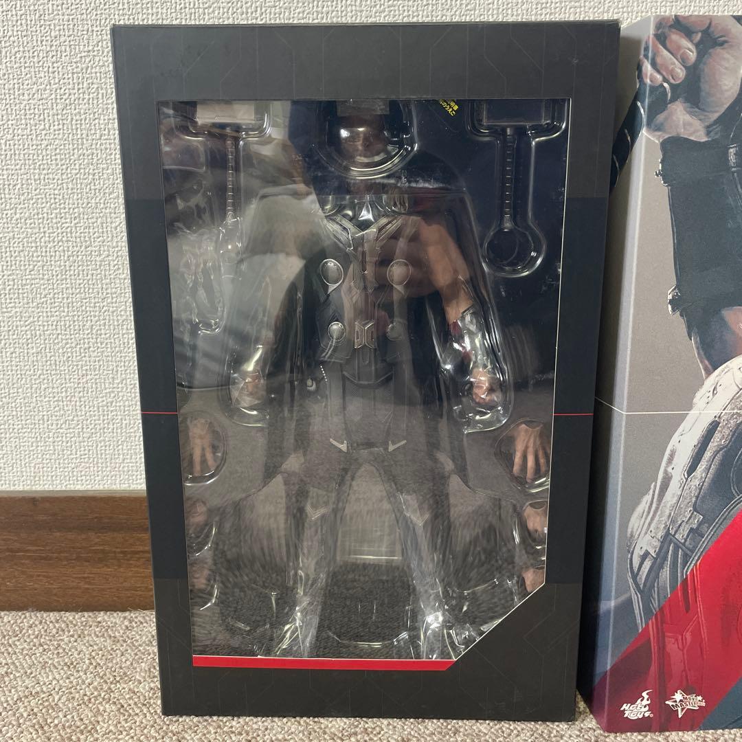 【未展示品】 ソー　アベンジャーズ　エイジ・オブ・ウルトロン