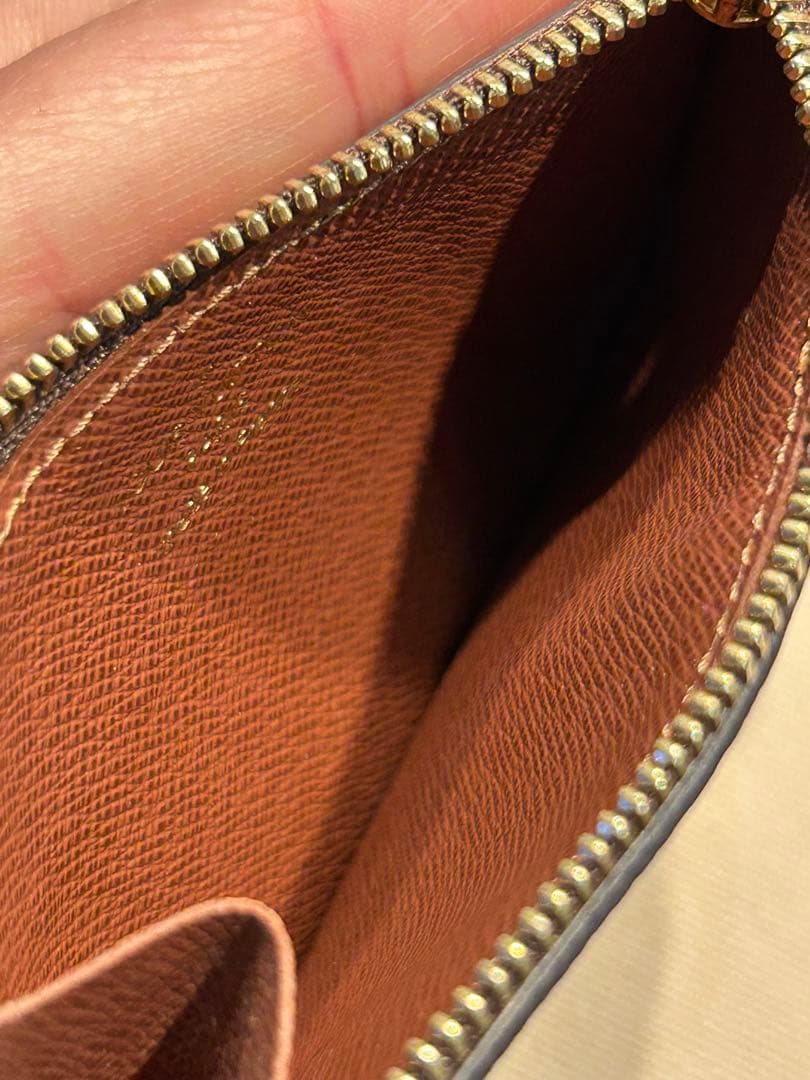 z*i様 美品　ルイ•ヴィトン　ポルトカルトロミー　M81880