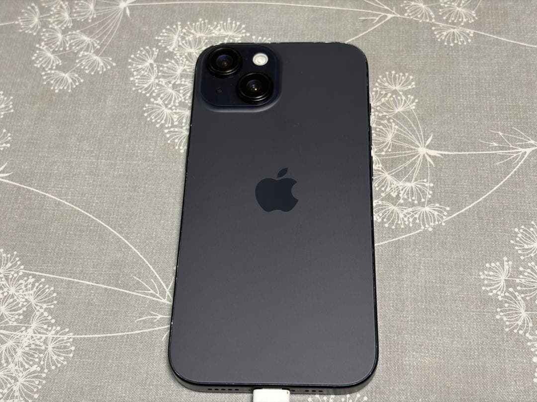 Apple iPhone 15 ミッドナイト 本体