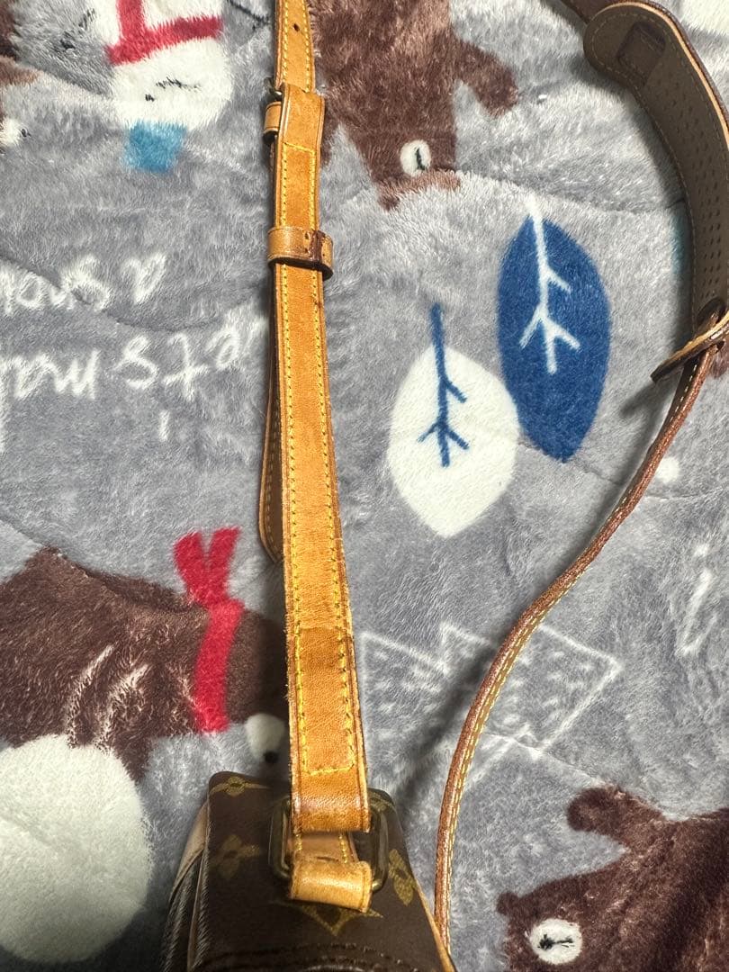 栞 ルイヴィトン トロカデロ27 モノグラム ショルダーバッグ