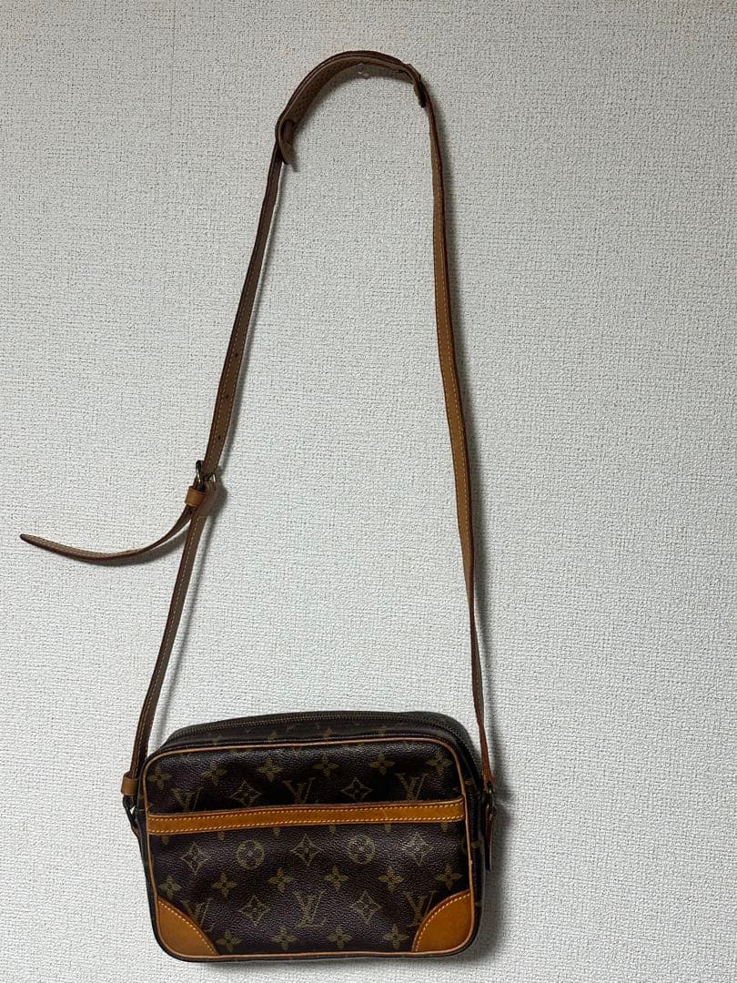 栞 ルイヴィトン トロカデロ27 モノグラム ショルダーバッグ