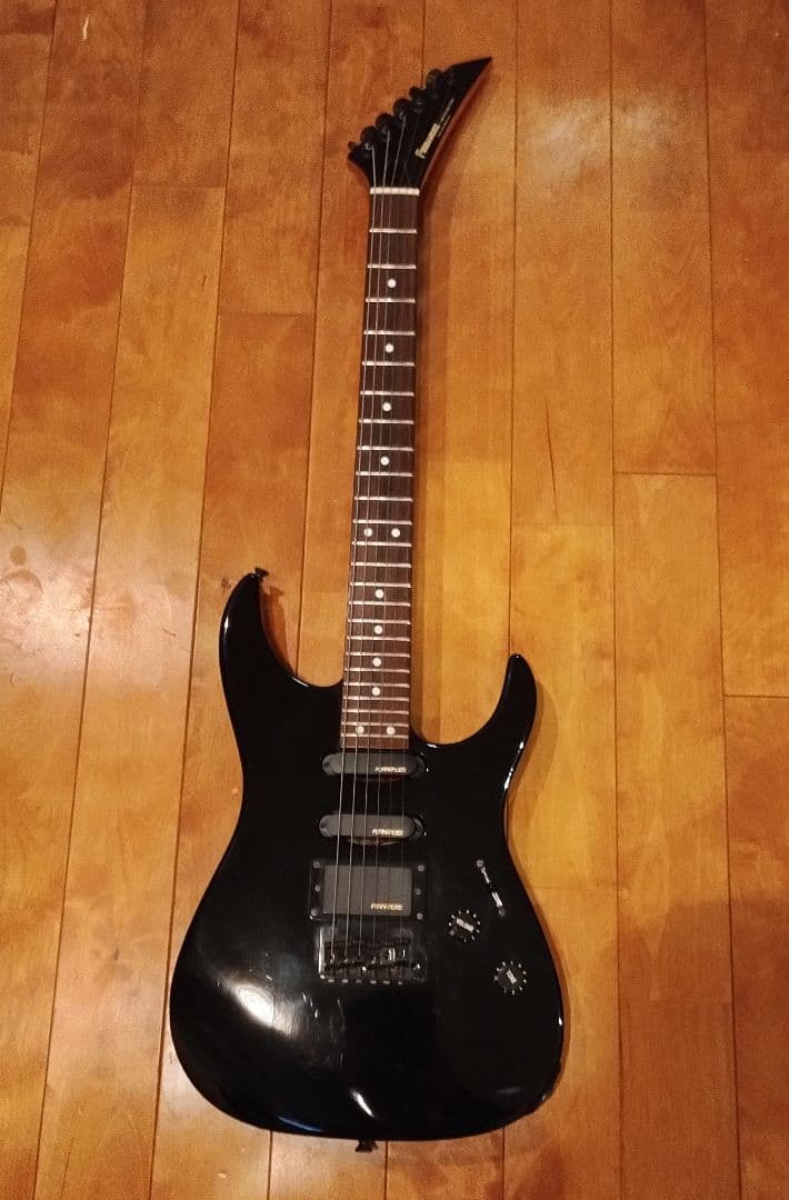 値下げFERNANDES リミテッドエディション エレキギター ブラック