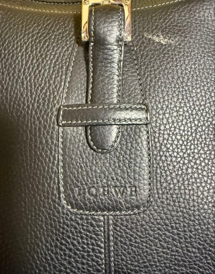 KM: LOEWE 黒 レザー ハンドバッグ