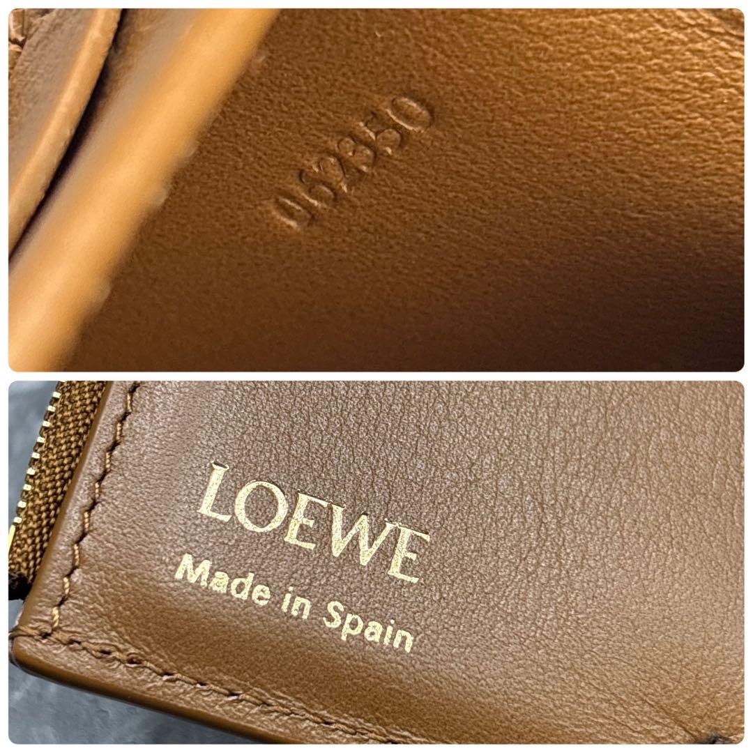 a ✨ LOEWE 3つ折り財布ぺブル バーティカル ウォレット スモール
