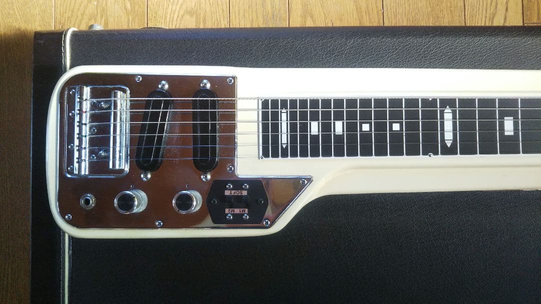 Guyatone　スティールギター　バー付き