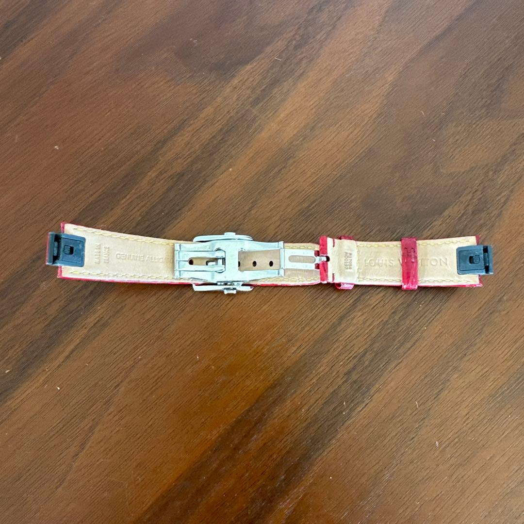 LOUIS VUITTON レザーベルト 赤