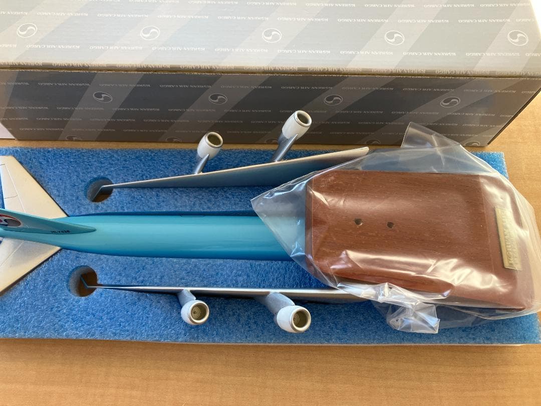 大韓航空　KOREAN AIRCARGO　B747-400ERF　貨物機模型　た