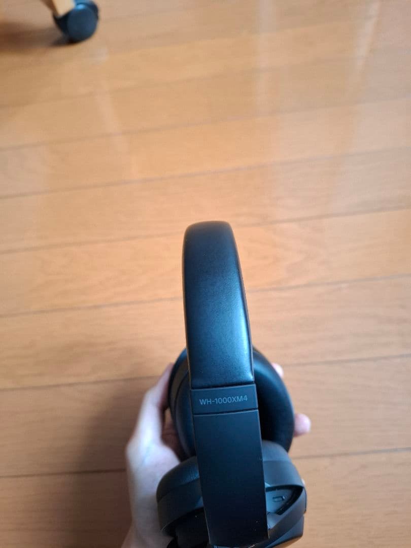 Sony WH-1000XM4（ブラック）ワイヤレスヘッドホン