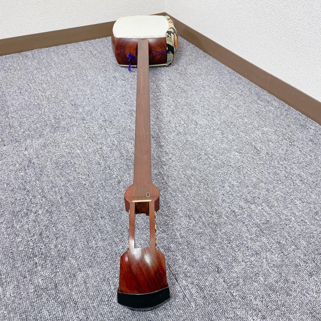 三味線 中棹 一本溝 犬皮 子持ち綾杉胴 紅木 和楽器