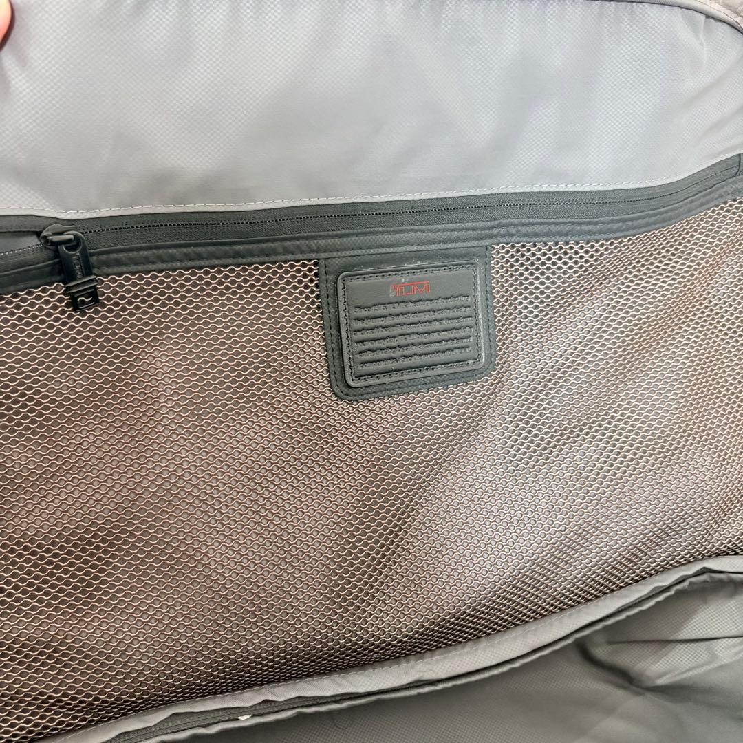 TUMI 4ウィールド コンパクト ビジネス 022652D2 Alpha II