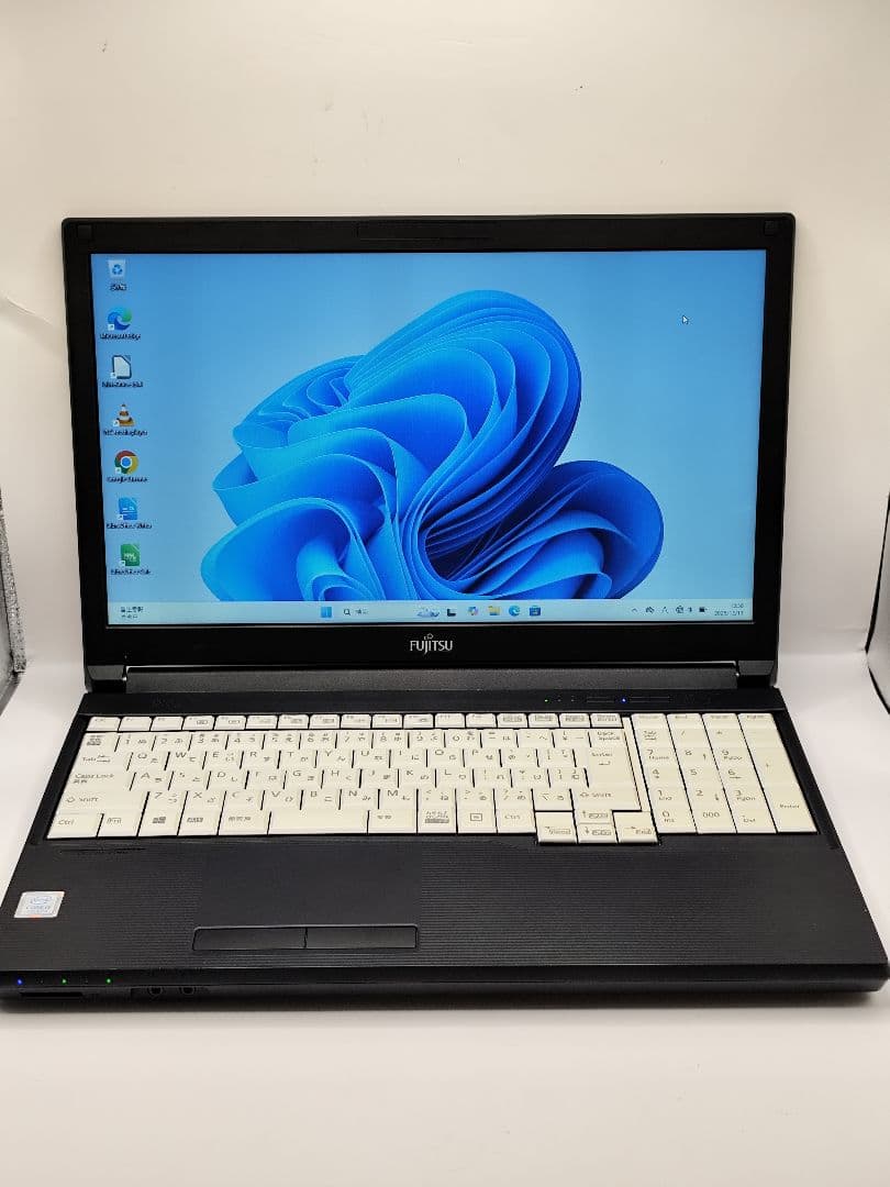 ②FUJITSU A749/A i3-8145U 8GB SSD120GB