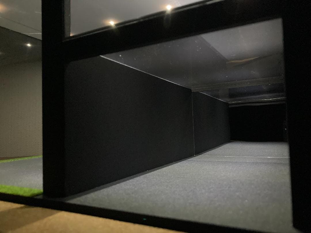 ミニカー用ジオラマ：1/18 ショールーム＆ガレージⅣ（吹き抜け2階タイプ）