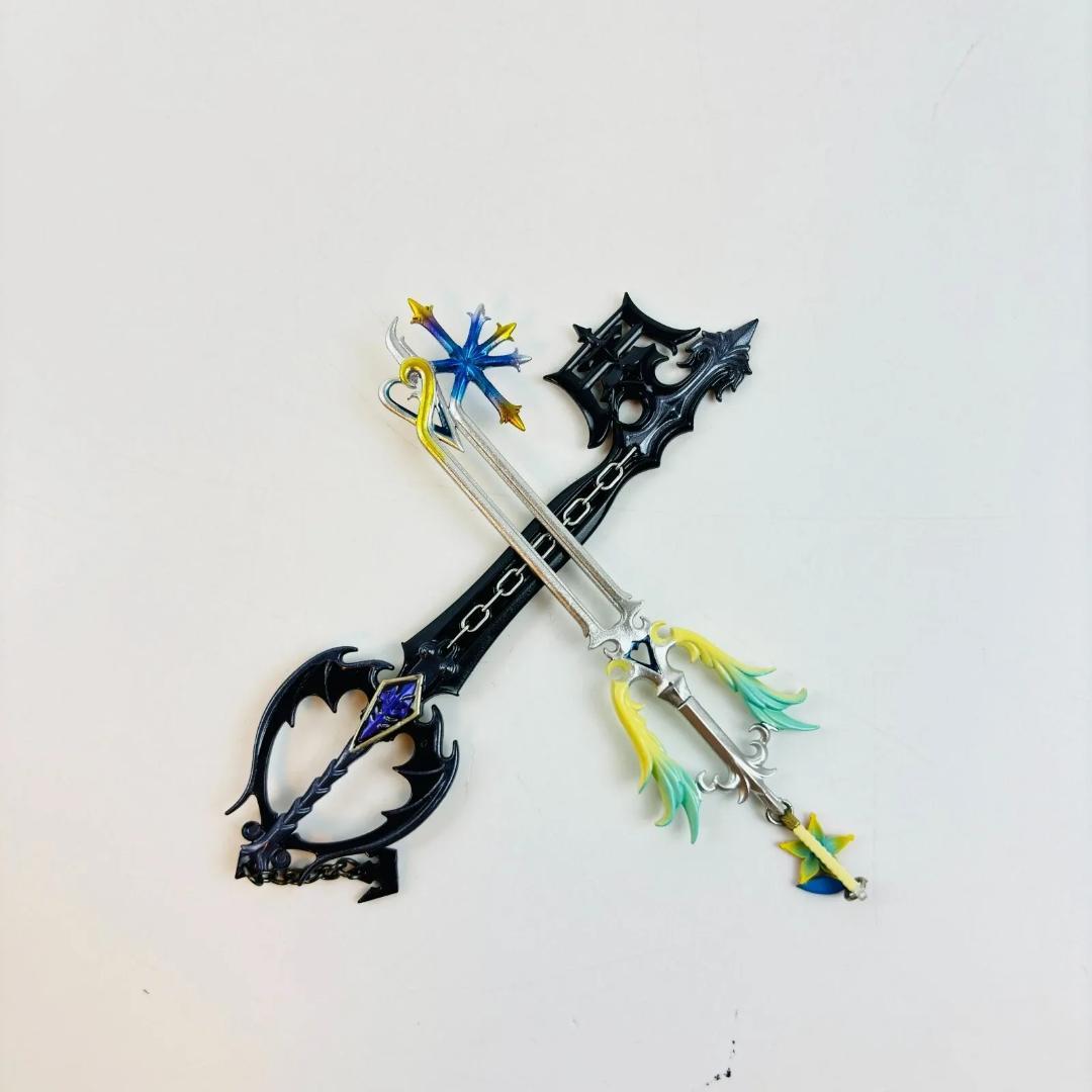 キングダム ハーツ III ロクサス・アクセル・シオ フィギュア