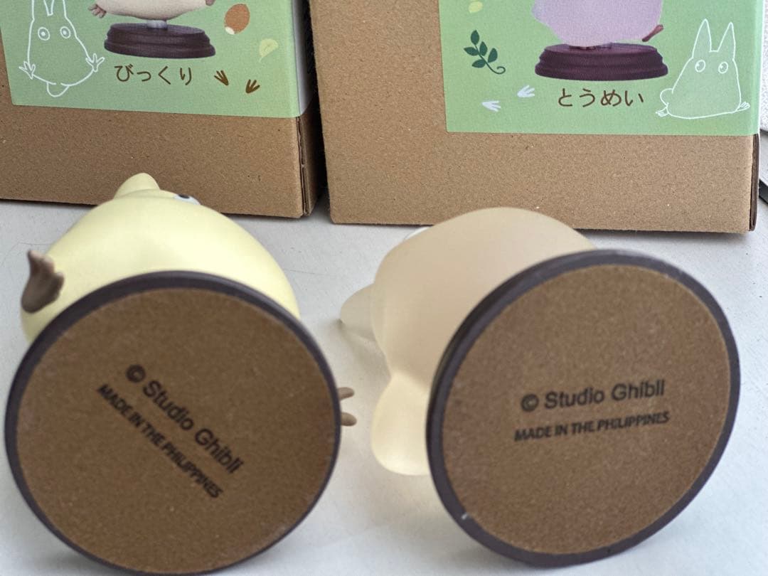 【値下げ中】小トトロ2体　手のひらサイズ置物（箱付き）