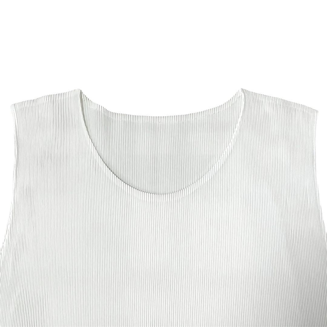 PLEATS PLEASE イッセイミヤケ ノースリーブトップス タンクトップ
