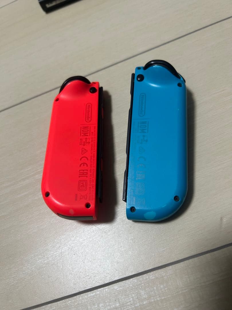 Nintendo Switch 本体 青/赤 箱、袋付き