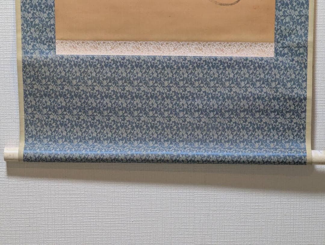 【真作】掛軸　達磨図　凛々しい眼差しの禅画　墨彩で描く静寂の境地　合箱入　T18