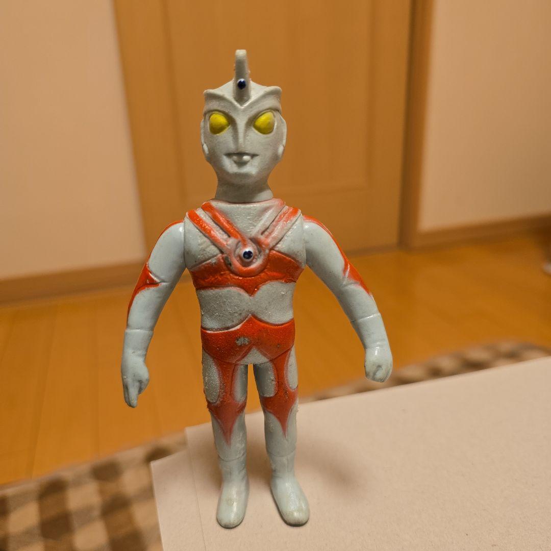 無版権ウルトラマンA