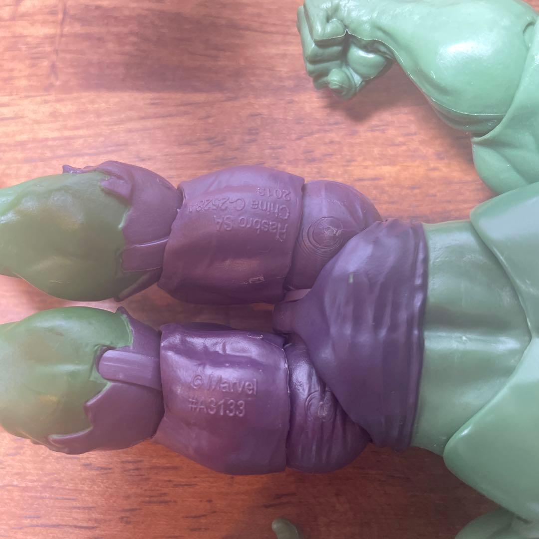 マーベル　グリーンハルク　フィギュア