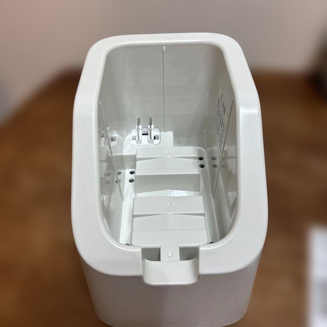 アイリスオーヤマ　ハンディリンサークリーナー　RNS-Ｂ200D-HW