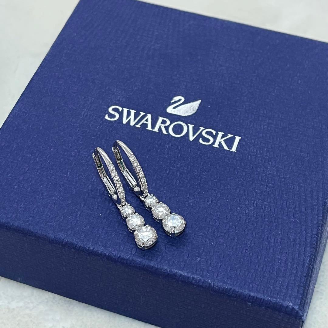 Swarovski スワロフスキー　ピアス