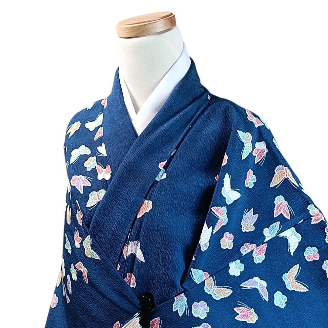 き*う様 C68 ちどり屋 東レシルック 着物 小紋 洗える着物 化繊 蝶 青