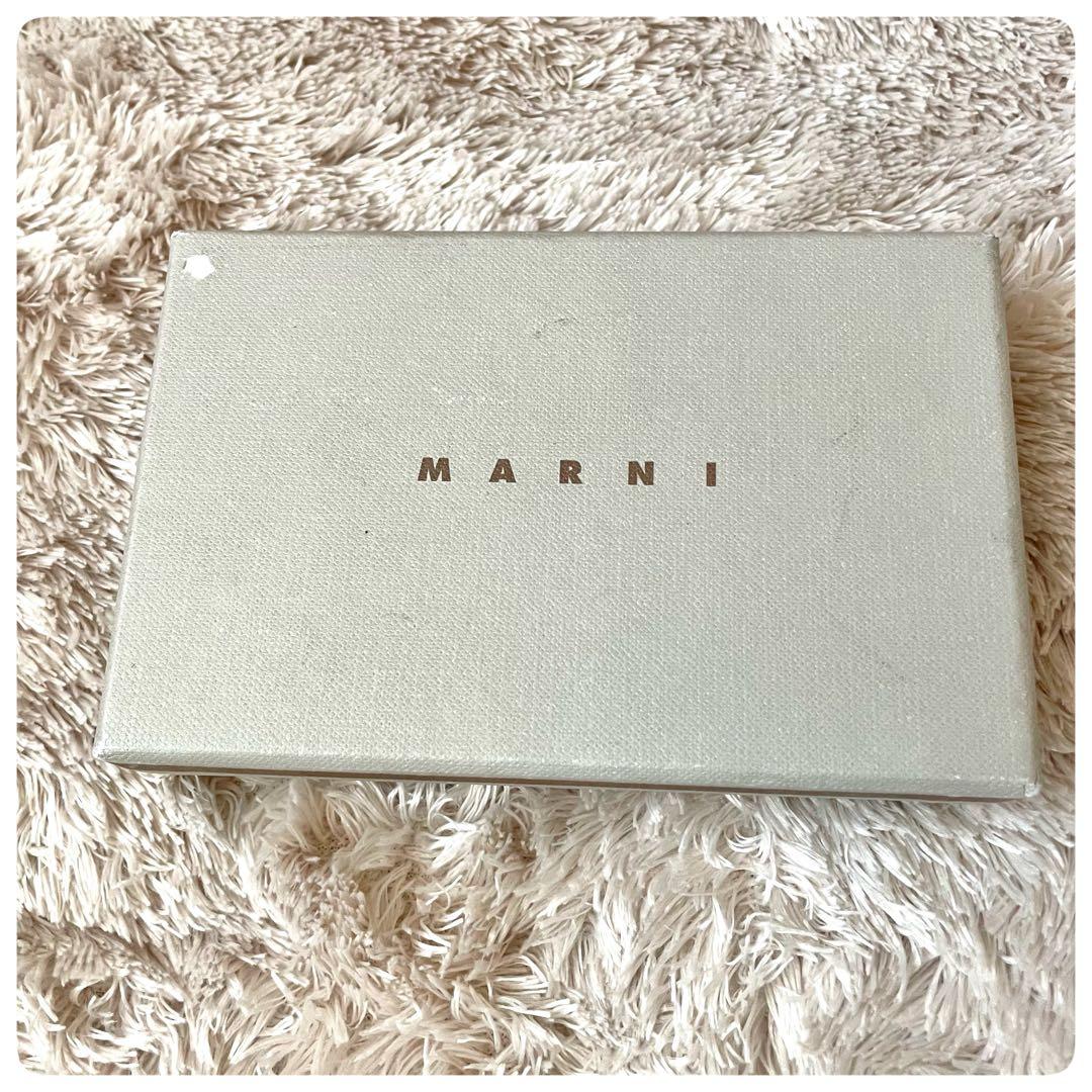美品✨　マルニ　MARNI　二つ折り財布　ミニウォレット　レザー　マルチカラー