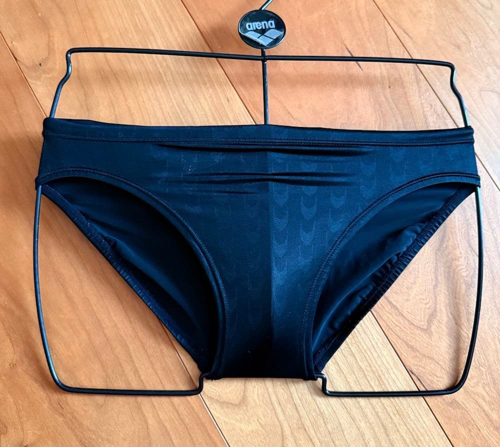 【美品】SPEEDO アクアブレードⅡ ブラック Lサイズ ウロコ 光沢 競パン