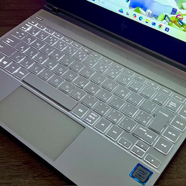 《プレミアム・ウルトラスリムモバイル》HP Spectre 13