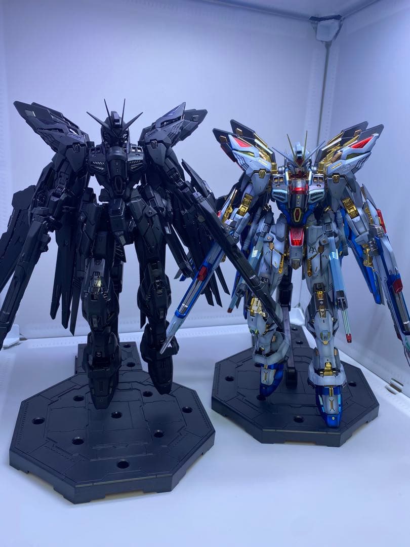 MGEXサイズ1/100ストライクフリーダム塗装完成品+ミッドナイトコーティング