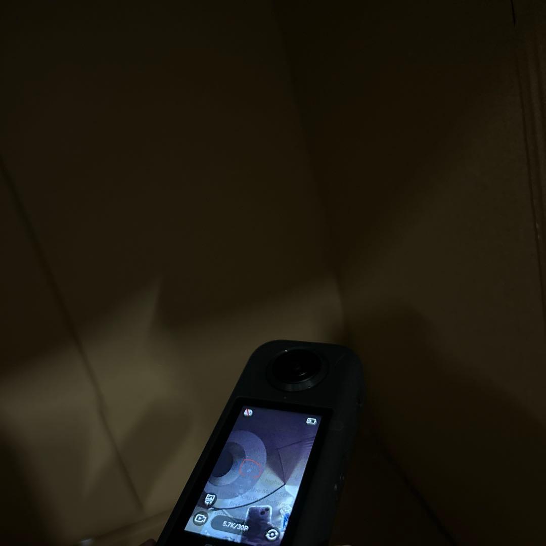 ビデオカメラ akaso360