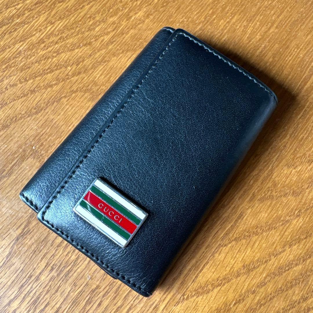 GUCCI ブラックレザー 二つ折りキーケース