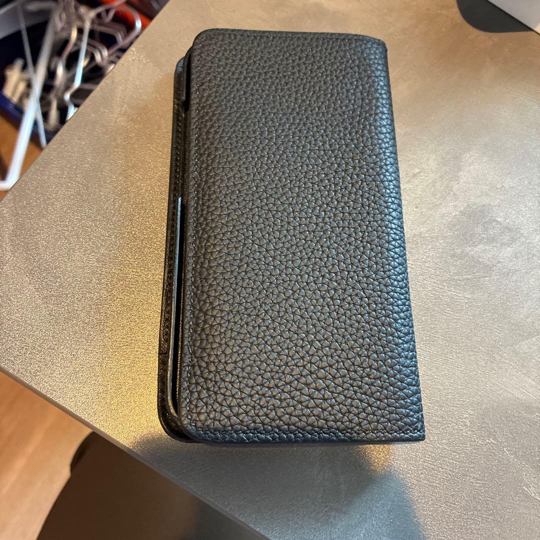 （iPhone15）MAISON TAKUYA ブラックレザー手帳型ケース