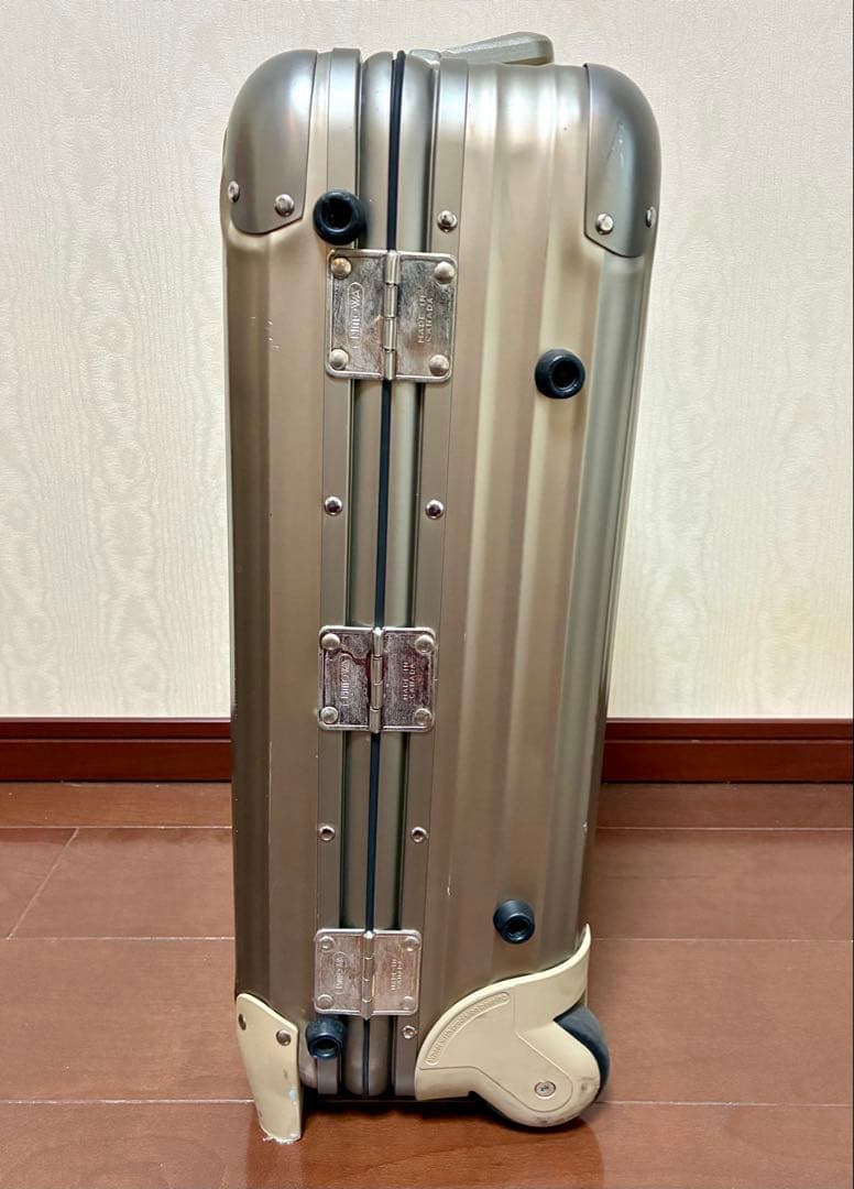 廃盤 RIMOWA リモワ トパーズ プレミアム 35L 機内持込 2輪