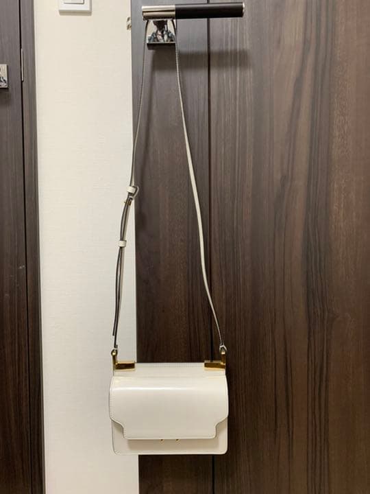 最終値下げマルニ　ショルダーバッグ　トランクバッグ　MARNI trunkbag