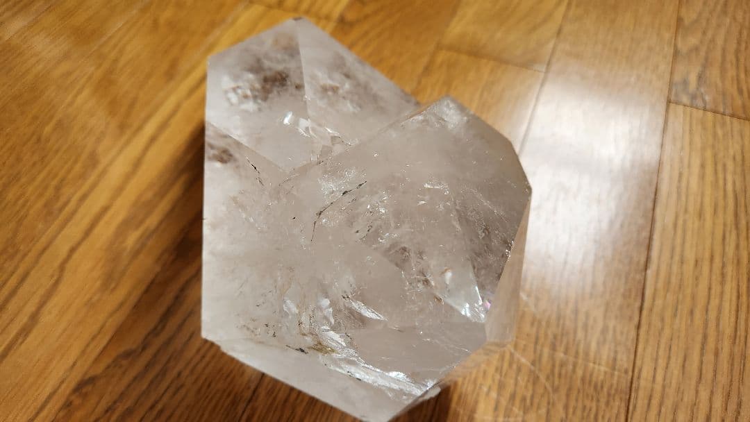 新春値下げ✨水晶　六角柱　イシスクリスタル　4.13キロ