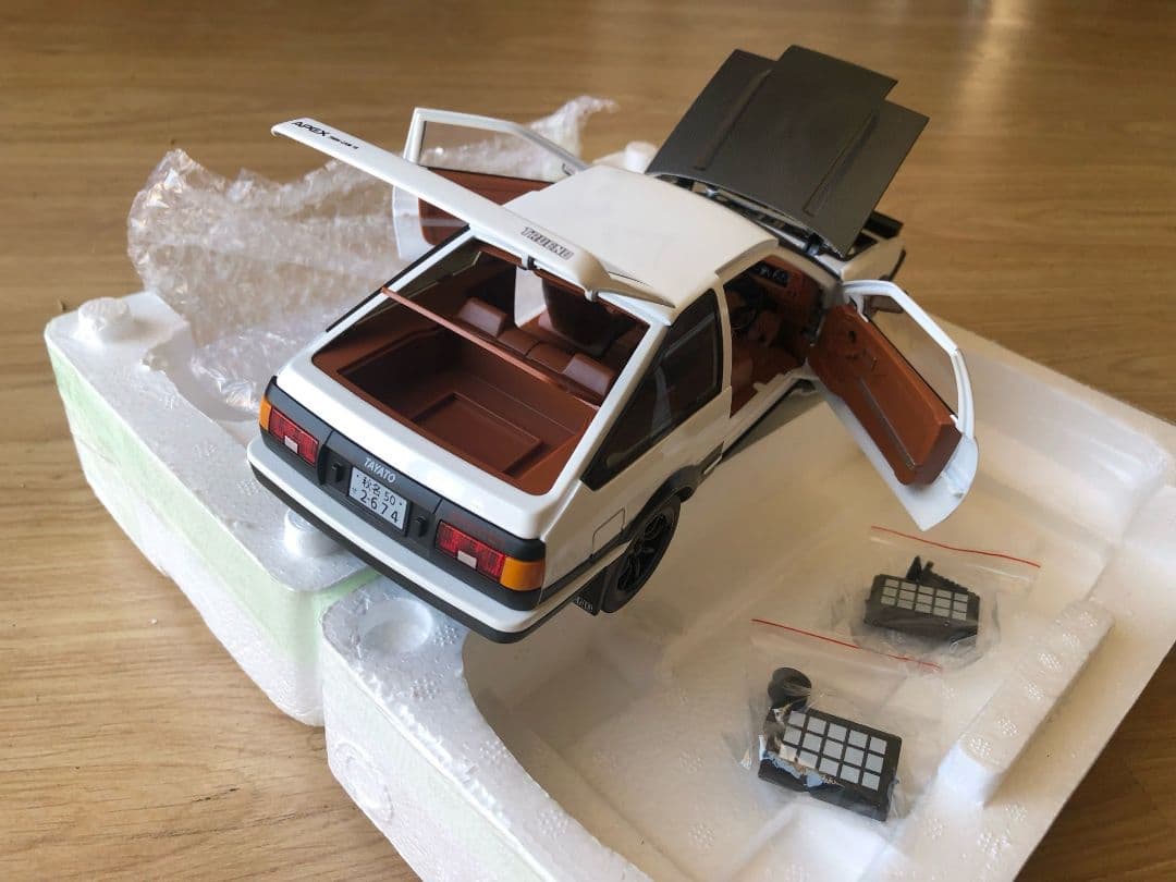 TRUENO AE 86 合金モデル 1/18