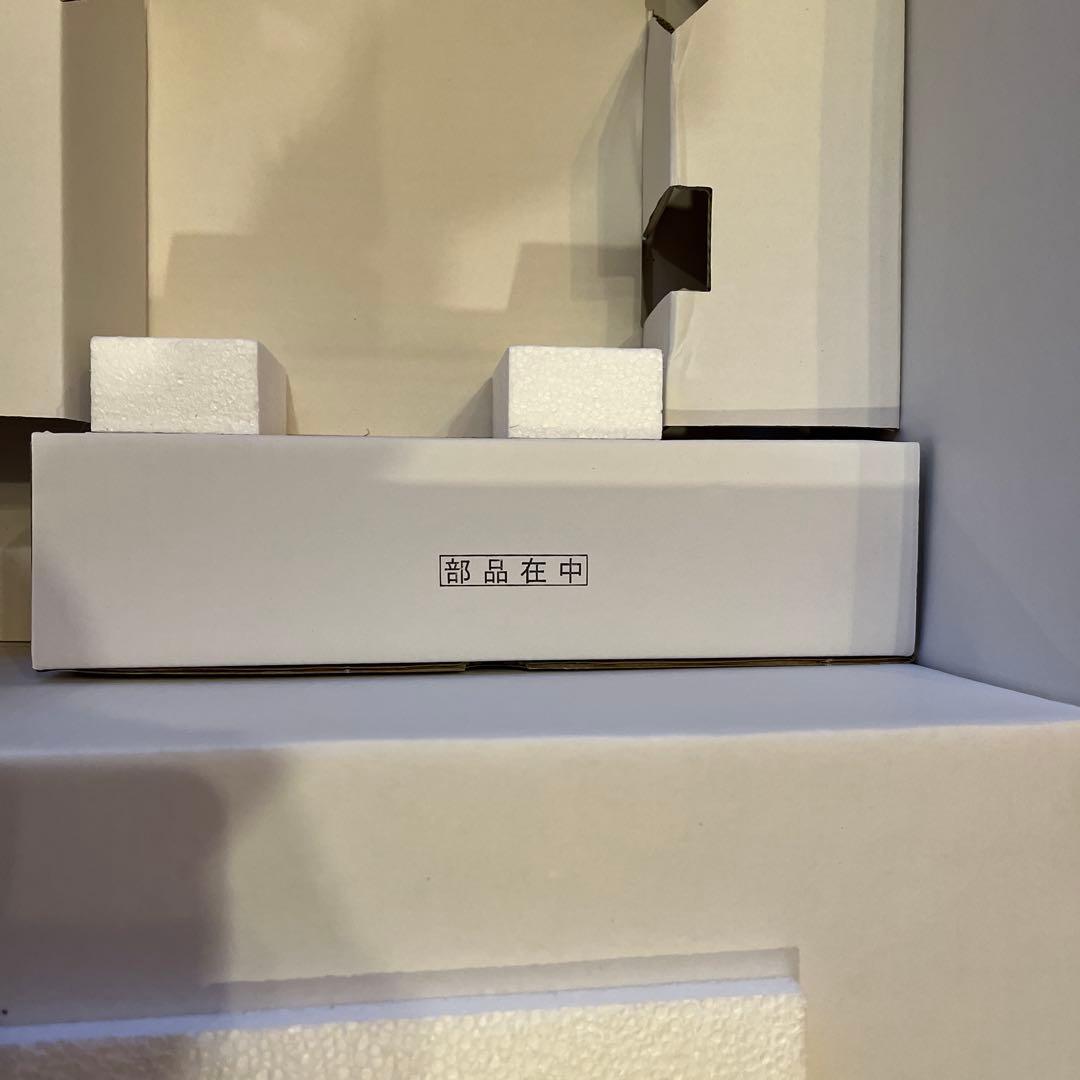 【粉雪小僧】RHYTHM 木製クォーツ掛時計 動物装飾付き