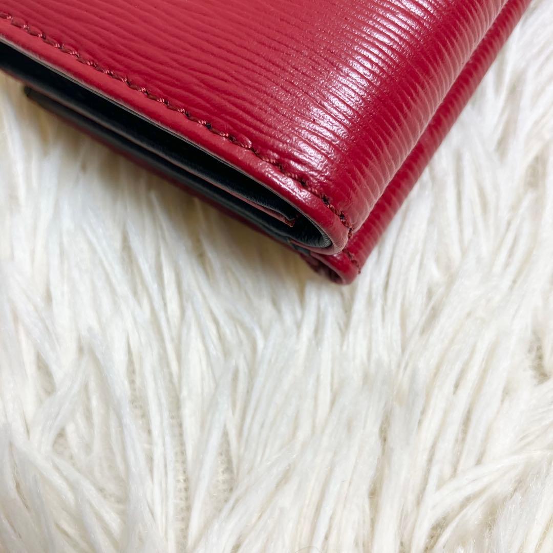 【新品同様】 ヴィヴィアン トリフォールド レター型 オーブ