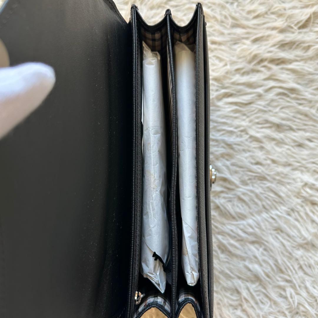 新品未使用　DAKS 本革　レザー　黒　セカンドバッグ　クラッチ　ダレス　日本製