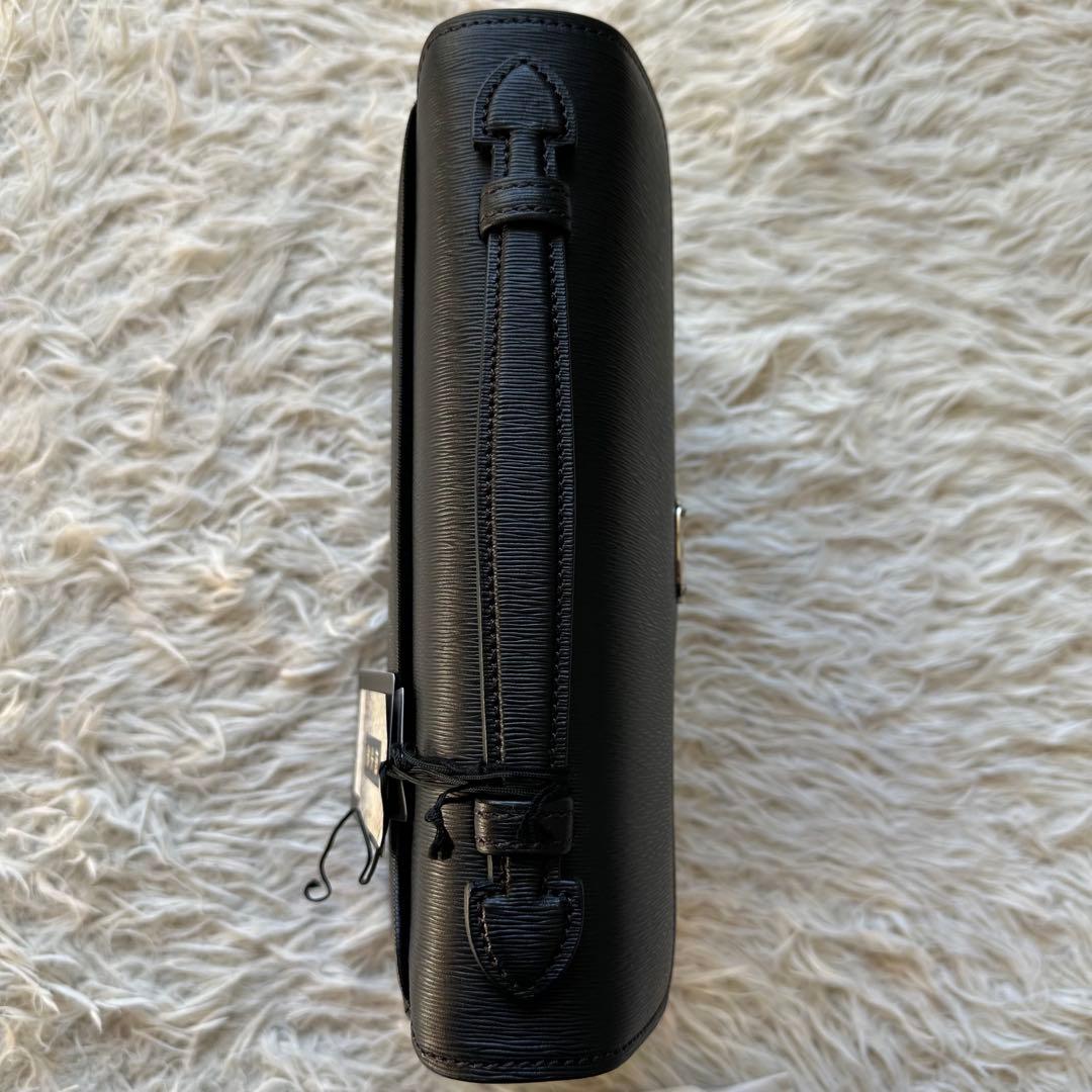 新品未使用　DAKS 本革　レザー　黒　セカンドバッグ　クラッチ　ダレス　日本製