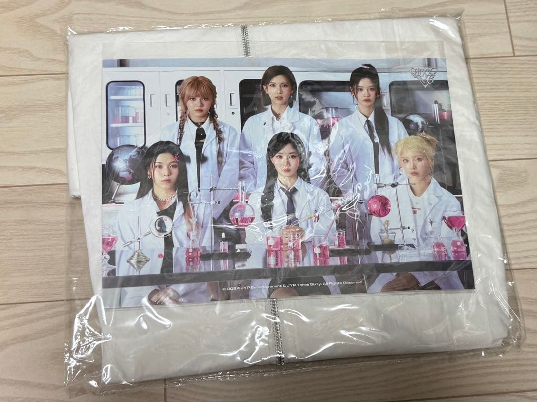 NMIXX ウィンドブレーカー ポスター MIXXLAB ファンコン